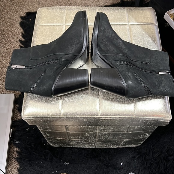 Vince Camuto leather zip boots - Picture 5 of 12